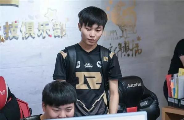 缩了球队的 缩了球队的